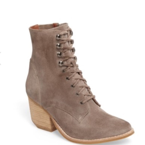 1 Size 7 left! Jeffrey Campbell Booties - Picture 5 of 8